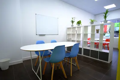 Aula azul de la academia CIDE